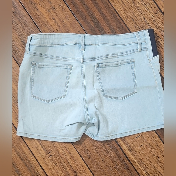 Ingrid & Isabel Midi Maternity Shorts size 12 - Picture 4 of 4